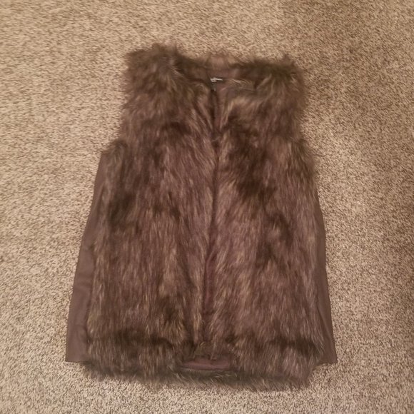 Streetwear Society Faux Fur Vest - Picture 3 of 9